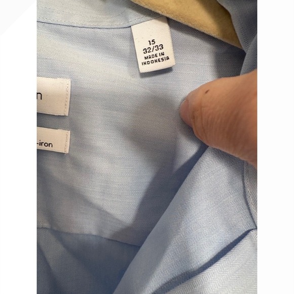 Calvin‎ Klein Regular Fit Performance Non-Iron Dress Shirt - Picture 4 of 6